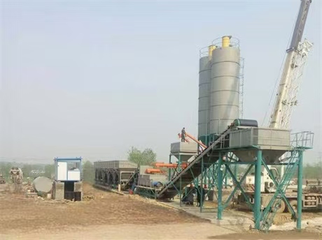 800噸穩(wěn)定土拌合站性能特點